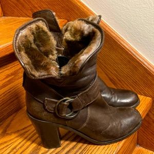 Super cute faux fur cuff boot